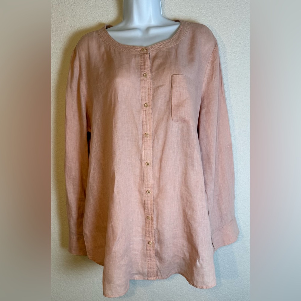 TWO By Vince Camuto Blush Button-Down Shirt Women’s Size LARGE